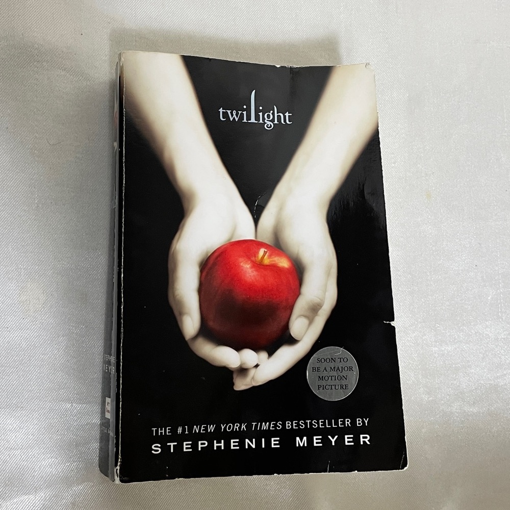 Stephanie Meyer Twilight book twilight saga soft cover euc